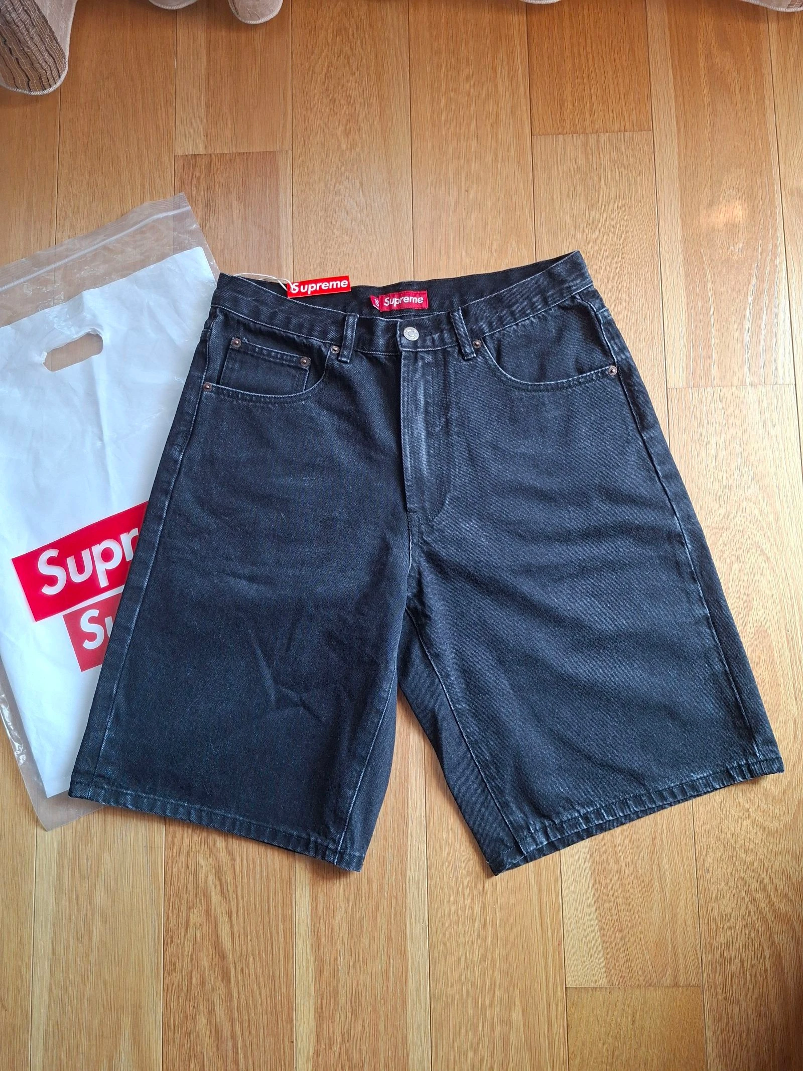 Supreme jorts vaqueros negros talla S